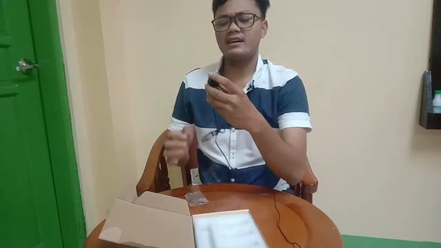 UNBOXING 3: XIAOKOA UHF WIRELESS MICROPHONE MIC LAPEL смотреть онлайн
