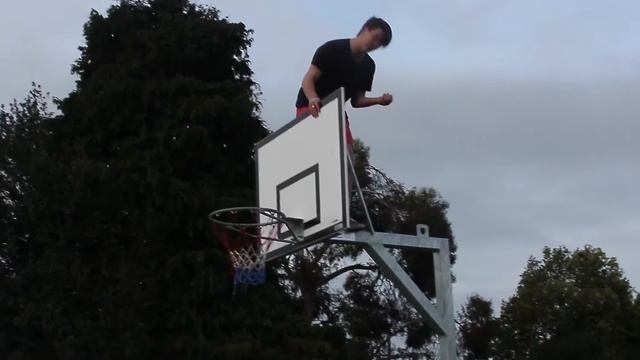 How to Dude Perfect Like a Pro | With Mr Sean Gray смотреть онлайн