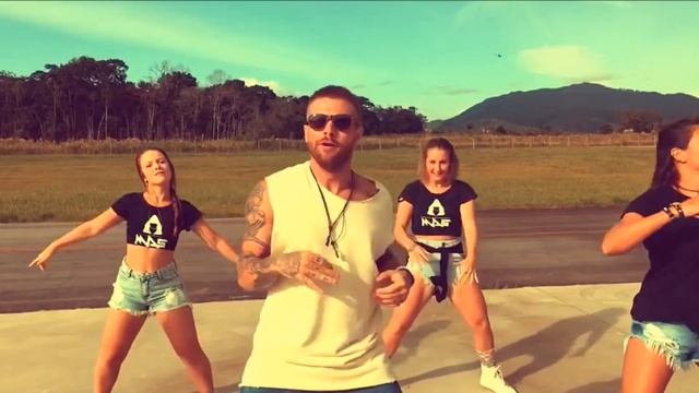 Despacito - Luis Fonsi (Coreografía oficial) смотреть онлайн