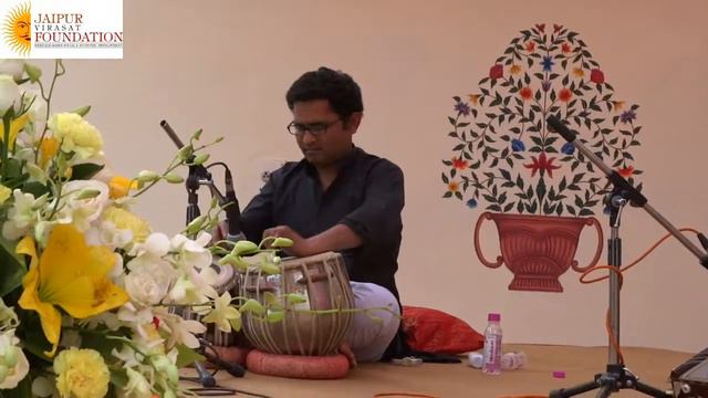Melodious performance consisting Santoor, Flute & Tabla смотреть онлайн