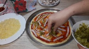 Пицца с солеными огурцами. Как приготовить пиццу с солеными огурцами.