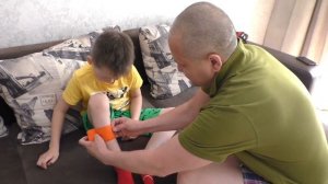 ДАМИР и ВЕСЁЛАЯ ИСТОРИЯ про ЗАНОЗУ в ПАЛЬЦЕ