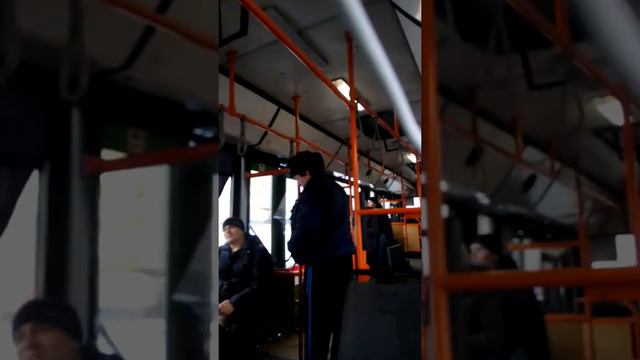 В автобусе не работает громкоговоритель!!!!!!!!!!!!!!