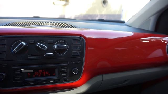 Volkswagen Up! - Primer vistazo en AutoDinámico смотреть онлайн