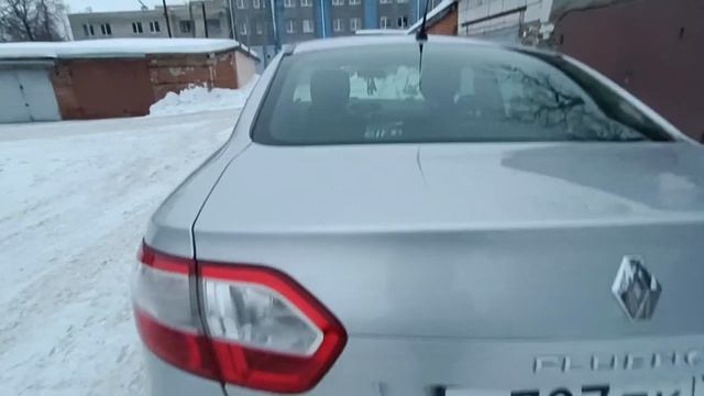 Renault Fluence 2011 год. 1.6 механика. 147.000 км.