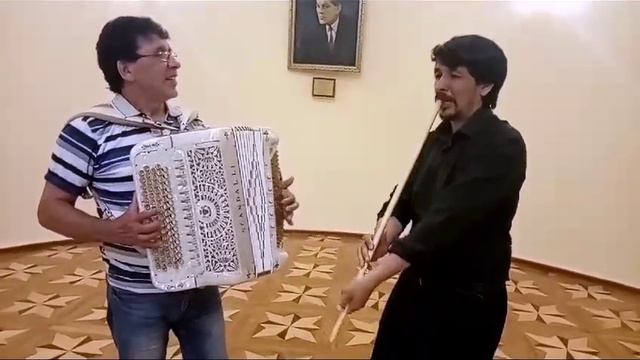 Халит Фатихов и Артур Гайсаров - Попурри на народные мелодии. смотреть онлайн