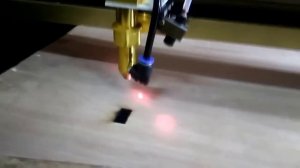 Новый лазерный станок 80 вт . Резка фанеры 10-12 мм