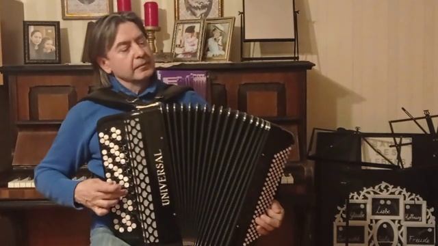 +491788835231/итальянские баяны из Германии/to sale/1300 euro/klarinettenpolka смотреть онлайн