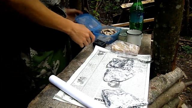 Вылазка в лачугу(Куриные крылышки запеченные в фольге на углях). смотреть онлайн