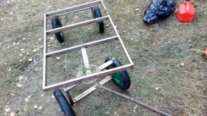 Четырехколесная тележка с поворотной осью.