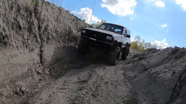 Bronco II TTB James Duff Long Arm flexing down v notch #offroad #bronco смотреть онлайн