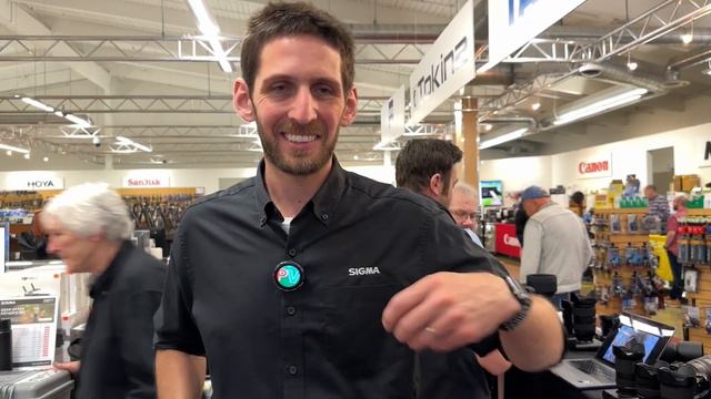 World's Fastest Ultra Wide Angle Lens - Sigma 14mm F1.4 смотреть онлайн