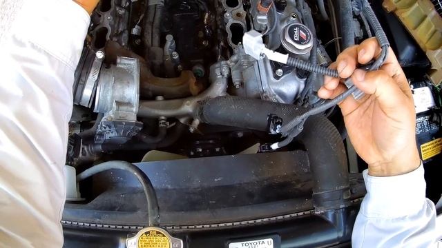 Replacing my Toyota Tundra 5.7L knock sensor wiring harness (82219-0C020) after mouse chewed wires смотреть онлайн