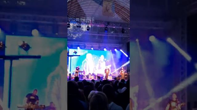 Рок-Острова-Поезд мой подойдет (Киров День города Театральная площадь 12.06.22 г) смотреть онлайн