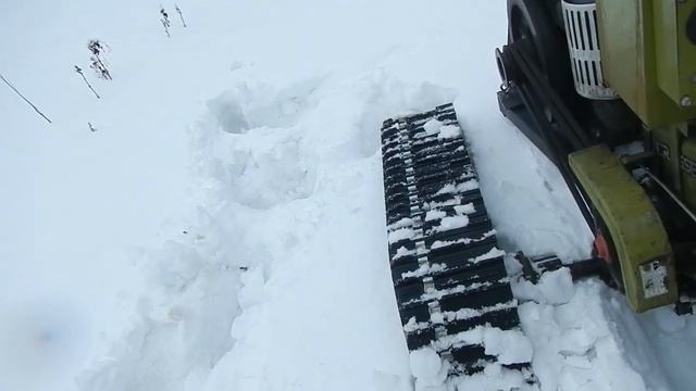 В поисках озера по глубокому снегу на мотоблоке, на гусеницах смотреть онлайн