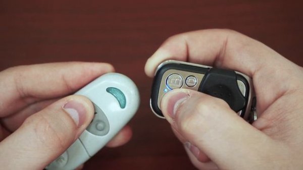 Как запрограммировать универсальный пульт от ворот и шлагбаума