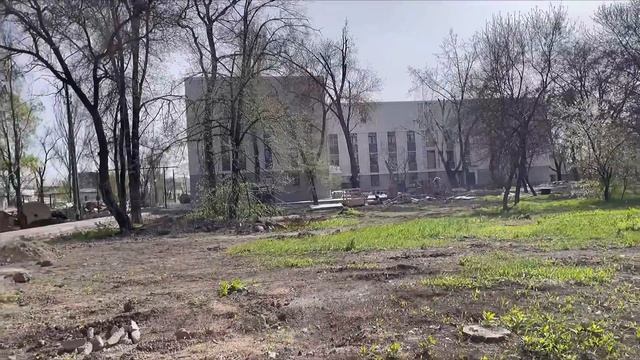В МАРИУПОЛЕ ЗАПУСТИЛИ ПЕРВЫЙ ТРАМВАЙ?! Результаты восстановления центра города! Как он выглядит? смотреть онлайн