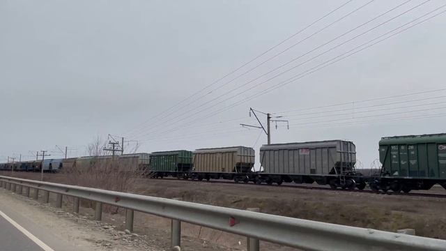 ВЛ80С-2599 с грузовым составом, разъезд Двубратский Северо-Кавказская ЖД