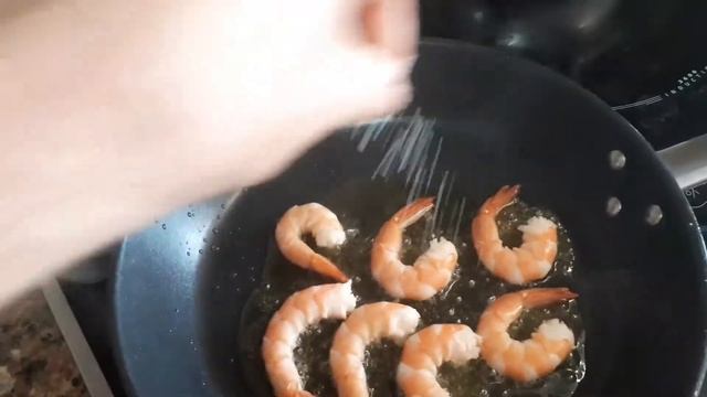 Готовим лангустины и гамбоны (langostinos y gambones) смотреть онлайн