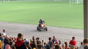 ЭКСТРЕМАЛЬНОЕ МОТО-ШОУ КАСКАДЕРОВ. Полицейские развороты на LADA. Дрифт. Монстр-трак. Автородео.