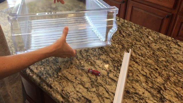 Samsung refrigerator drawer disassembly for cleaning (Model #RF31FME) смотреть онлайн