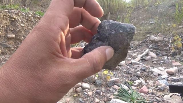 1 05 8 Коричневый гумит Золото и медь смотреть онлайн