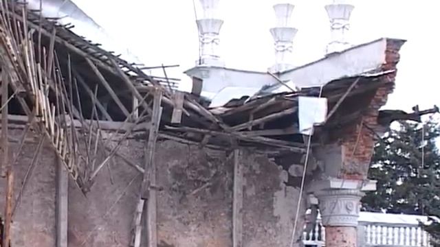 В Харьковском аэропорту разбирают завалы смотреть онлайн