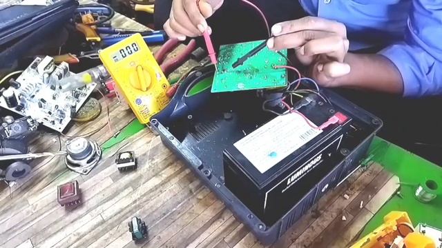 CFL Inverter Not Charging || CFL Inverter Charging And Output Problem #cflinverterrepair #cfl