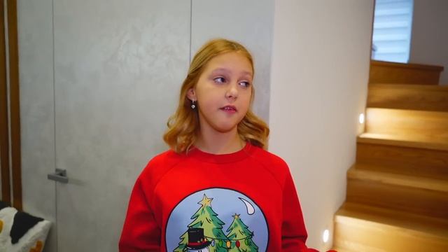 ТАЙНЫЙ САНТА! Кто будет дарить подарки? смотреть онлайн