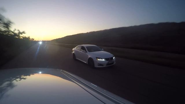 BMW X6M AGP Stage 1 Light 620 h.p. vs Lexus ISF tuned 480 h.p. roll on 30-220 смотреть онлайн