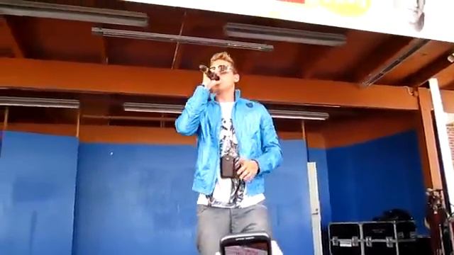 Danny Saucedo - If Only You (Huddinge Centrum)