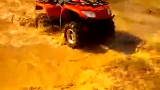 Arctic cat 650 H1 mudding смотреть онлайн