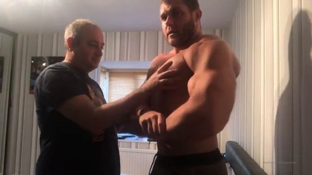 Muscle Worship & Pec worship! смотреть онлайн