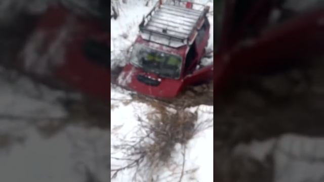 ОФ роуд на ниве или как не утопить машину #Shorts смотреть онлайн