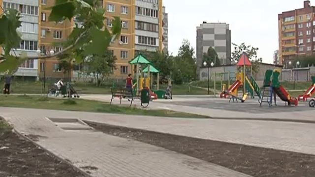 Куряне воруют цветочную рассаду на городских клумбах. смотреть онлайн