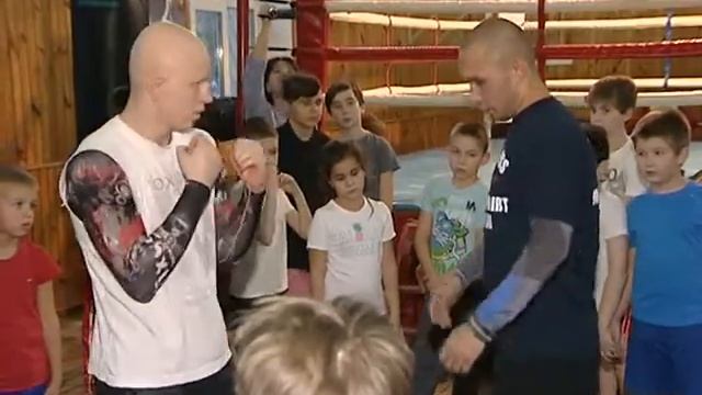 Встреча юных спортсменов с Чемпионом мира смотреть онлайн