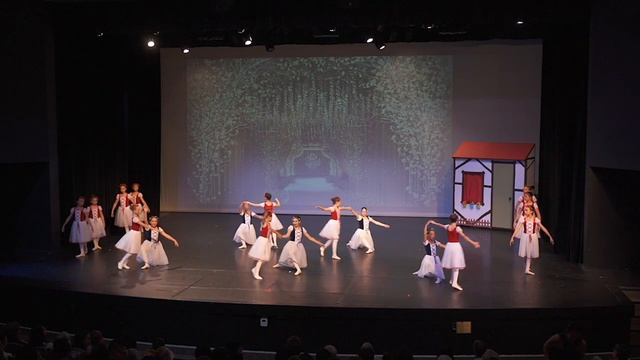 Coppelia L'Arabesque Ballet смотреть онлайн