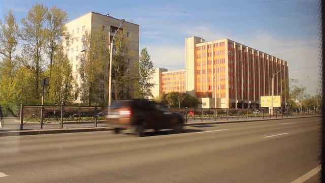 От "Ленинского проспекта" до "Московской" - на троллейбусе №45 в Петербурге смотреть онлайн