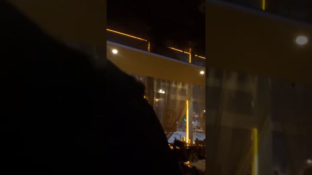 Мент приехал на вызов смотреть онлайн