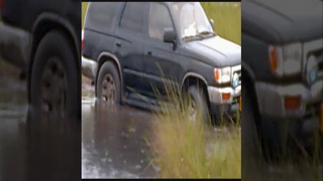 Toyota 4 runner stucked in Marshy land.wmv смотреть онлайн