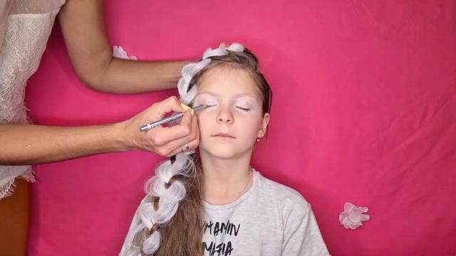 Hairstyles for girls to school 4. Причёски для девочек в школу. Интересные причёски. DenYogin&MirKa смотреть онлайн