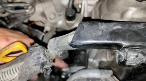 Как слить антифриз с помпы охлаждения на Тойота Карина 4Af. полное видео по ссылке в описании ?