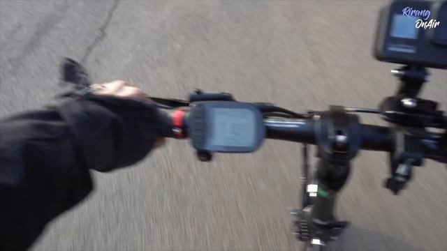 SUB)첫 자전거캠핑은 솔로캠핑으로 시작...했다 / 팬텀 Q 제품 협찬 / 비오고 꽃피는 장봉도 / 솔로캠핑 /자전거캠핑 / 자린이 / 삼천리 / 자전거여행 смотреть онлайн