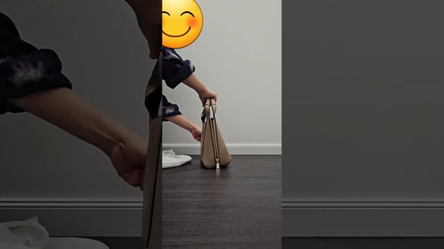 Unboxing my FURLA GILDA Tote M Greige смотреть онлайн