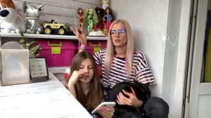 ВЛОГ. Что мы читаем. Борщ для Серёжи. Кира отвечает на коментарии.