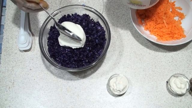 Салат из краснокочанной капусты и моркови. Вы такое ели??? смотреть онлайн