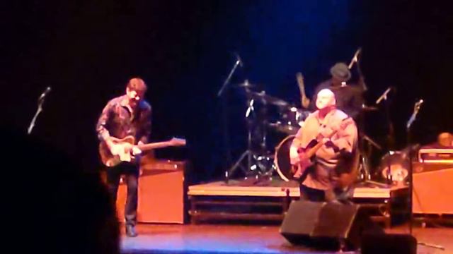 Tab Benoit смотреть онлайн