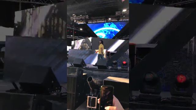 Azizi Gibson - Smoking with the gods / Gold Rush 2017 Arizona смотреть онлайн
