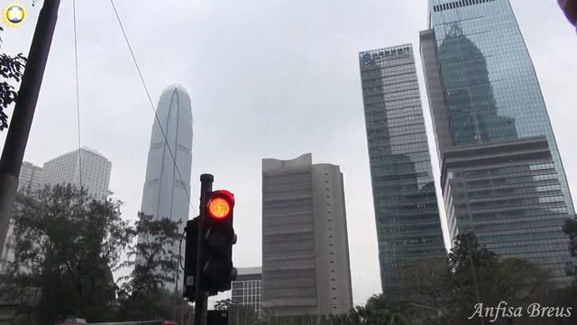 Что напоминает второй по высоте небоскреб Гонконга. 58 смотреть онлайн