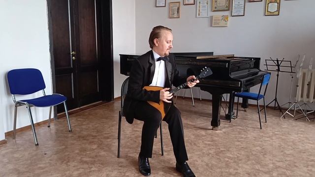 М. Цайгер - "Сронила колечко" балалайка смотреть онлайн